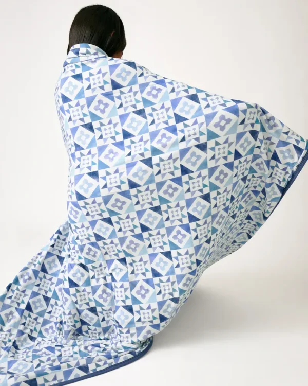Patchwork Indigo Large Cloud Blanket®
